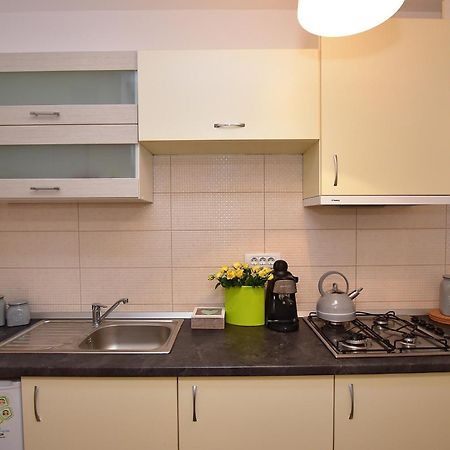 Near Cathedral Central Studio Bucureşti Ngoại thất bức ảnh