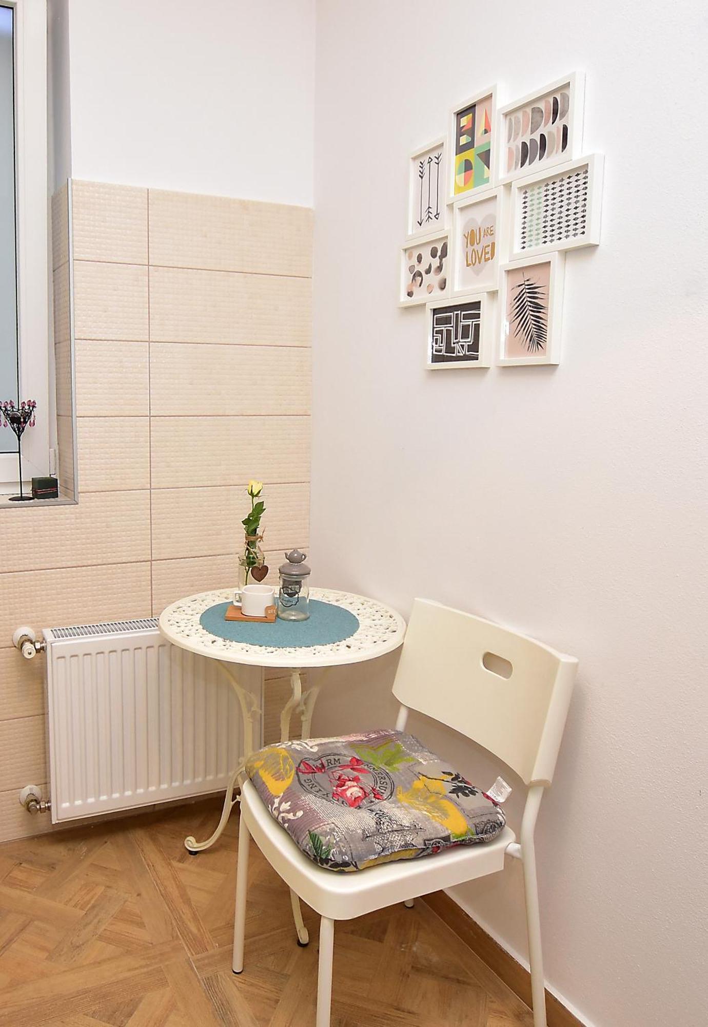 Near Cathedral Central Studio Bucureşti Ngoại thất bức ảnh
