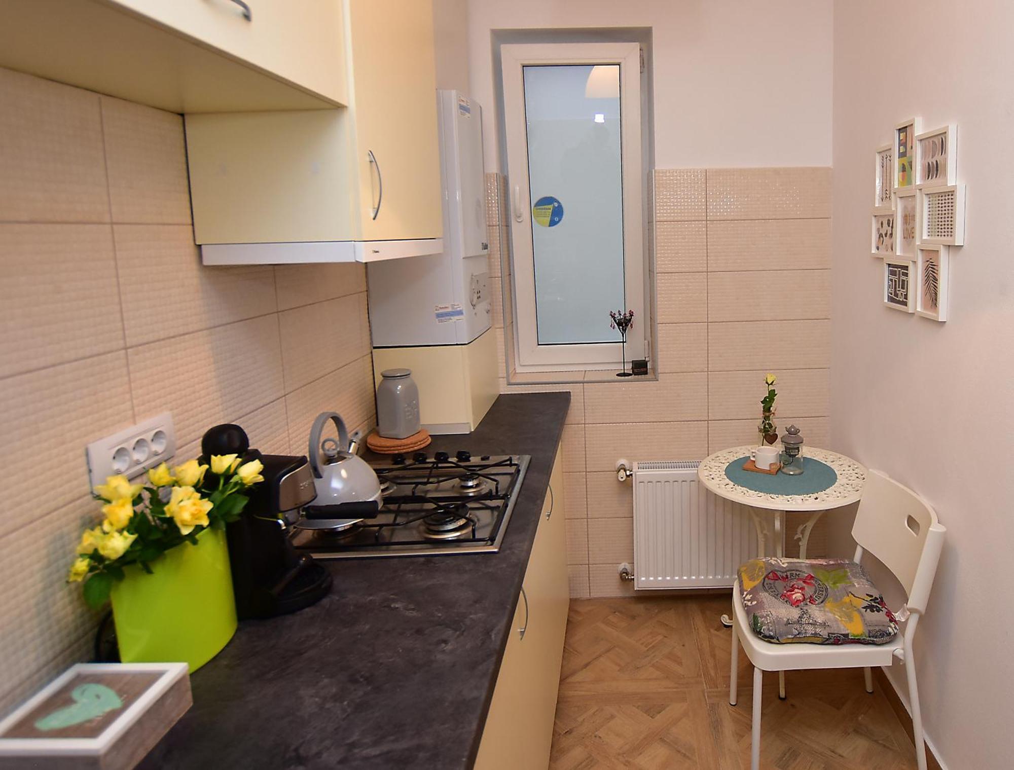 Near Cathedral Central Studio Bucureşti Ngoại thất bức ảnh