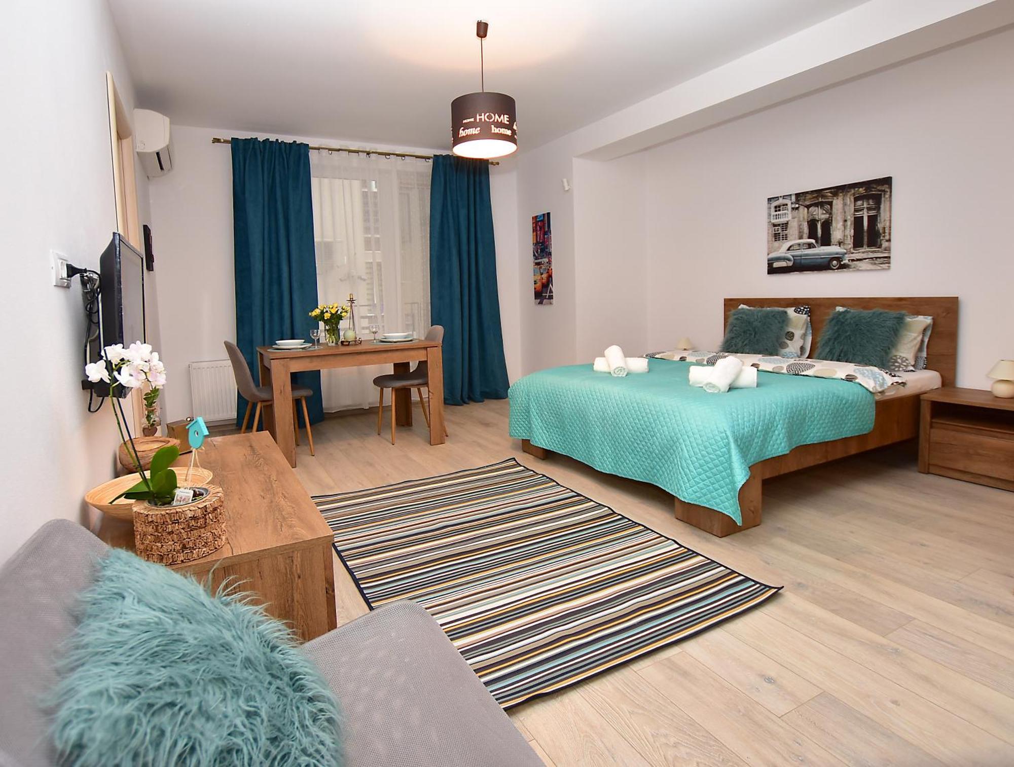 Near Cathedral Central Studio Bucureşti Ngoại thất bức ảnh